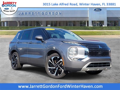 2022 Mitsubishi Outlander SE