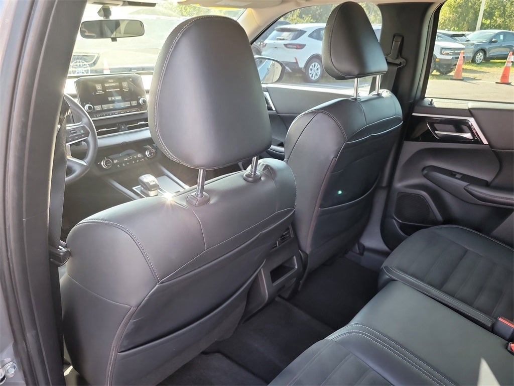 2022 Mitsubishi Outlander SE