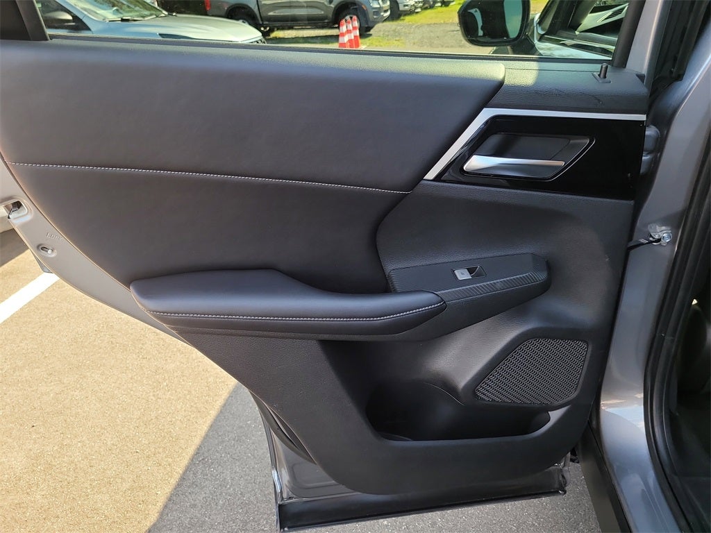 2022 Mitsubishi Outlander SE