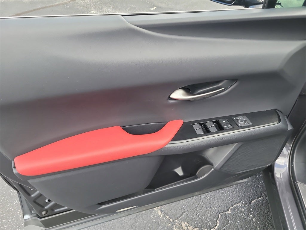 2022 Lexus UX 200 F SPORT