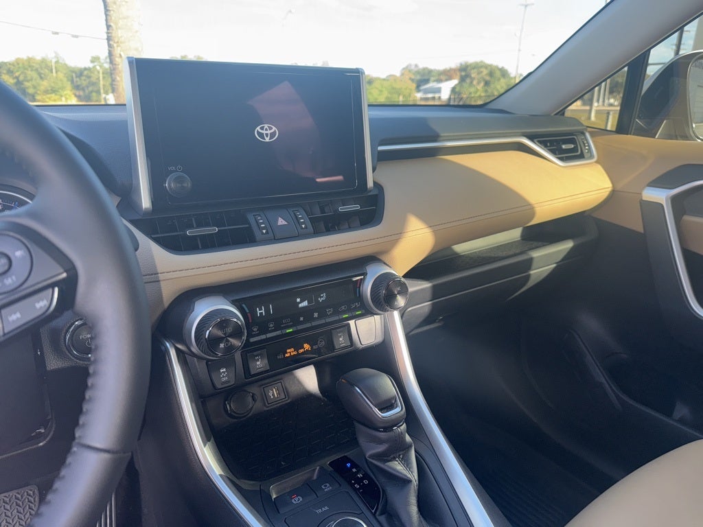 2025 Toyota RAV4 Hybrid XLE Premium